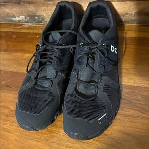 On Running Men's Black Athletic Shoes